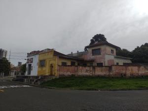 RESIDÊNCIA COMERCIAL A VENDA - BAIRRO JARDIM CARVALHO