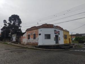 TERRENO Á VENDA - BAIRRO JARDIM CARVALHO 