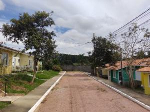 RESIDÊNCIA - BAIRRO ÓRFÃS – VILA MARGARIDA – CONDOMÍNIO DUETTO