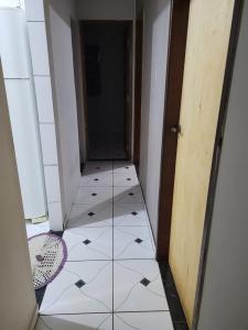 rESIDÊNCIA - VENDA - BAIRRO CARÁ CARÁ 