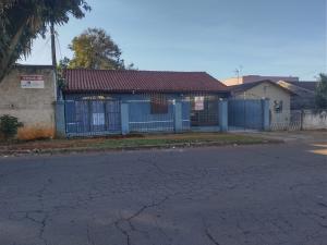 rESIDÊNCIA - VENDA - BAIRRO CARÁ CARÁ 