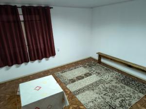 RESIDÊNCIA - VENDA - BAIRRO UVARANAS – VILA SANTA RITA 