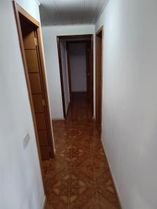 RESIDÊNCIA - VENDA - BAIRRO UVARANAS – VILA SANTA RITA 