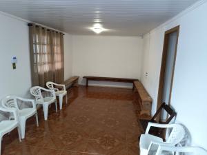 RESIDÊNCIA - VENDA - BAIRRO UVARANAS – VILA SANTA RITA 