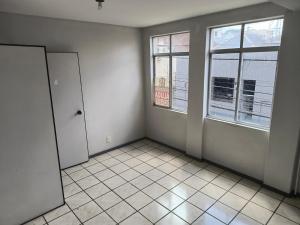 sALA COMERCIAL SOBRELOJA - LOCAÇÃO - CENTRO - ED. CAIRO