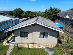 RESIDÊNCIA Á VENDA - BAIRRO JARDIM CARVALHO – VILA NADAL