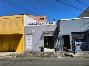 VENDA - SALA COMERCIAL TÉRREA - cENTRO