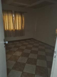 VENDA - PONTO COMERCIAL E SOBRADO - BAIRRO CARÁ-CARÁ - NUCLEO BORSATO