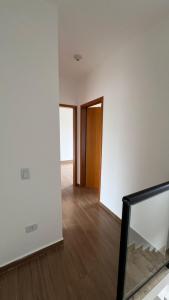 SOBRADO PARA VENDA - BAIRRO UVARANAS - JARDIM RESIDENCIAL WLADIMIR S. SAMARA