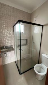 SOBRADO PARA VENDA - BAIRRO UVARANAS - JARDIM RESIDENCIAL WLADIMIR S. SAMARA