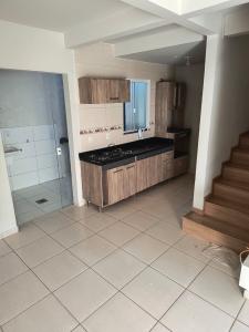 SOBRADO PARA VENDA - BAIRRO UVARANAS – VILA ANA RITA - CONDOMINIO RESIDENCIAL VILLAGE ANA CRISTINA