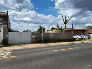 TERRENO À VENDA - BAIRRO UVARANAS – JARDIM CONCEIÇÃO 