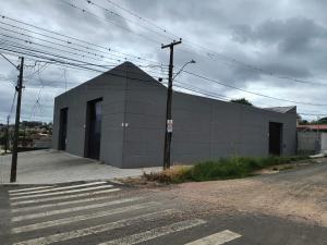 BARRACÃO COMERCIAL PARA LOCAÇÃO - BAIRRO COLÔNIA DONA LUIZA - NÚCLEO SANTA MARTA