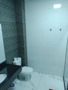 RESIDÊNCIA PARA VENDA - BAIRRO UVARANAS - PARQUE DOS PINHEIROS