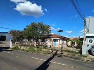 RESIDÊNCIA À VENDA - BAIRRO NOVA RÚSSIA - VILA MADUREIRA
