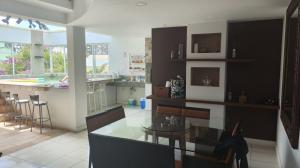 VENDA - RESIDÊNCIA - COLÔNIA DONA LUIZA - GARDEN PARK