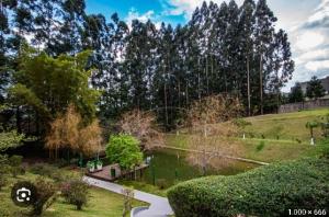 VENDA - RESIDÊNCIA - COLÔNIA DONA LUIZA - GARDEN PARK