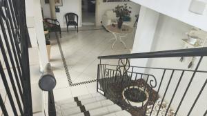 VENDA - RESIDÊNCIA - COLÔNIA DONA LUIZA - GARDEN PARK