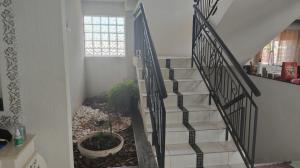 VENDA - RESIDÊNCIA - COLÔNIA DONA LUIZA - GARDEN PARK