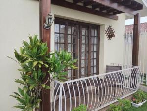 VENDA - RESIDÊNCIA - UVARANAS - VILA CORONEL CLAUDIO 